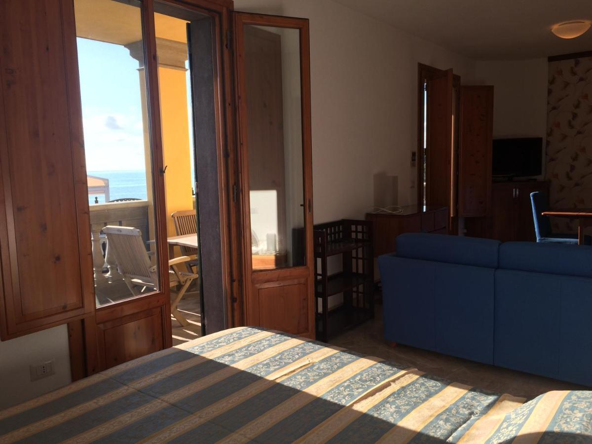 Appartamenti Fronte Mare 卡斯蒂利翁切洛 外观 照片