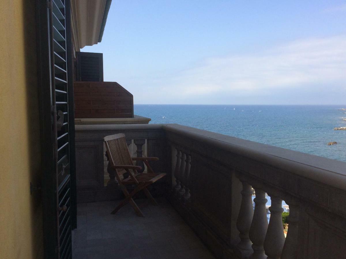 Appartamenti Fronte Mare 卡斯蒂利翁切洛 外观 照片
