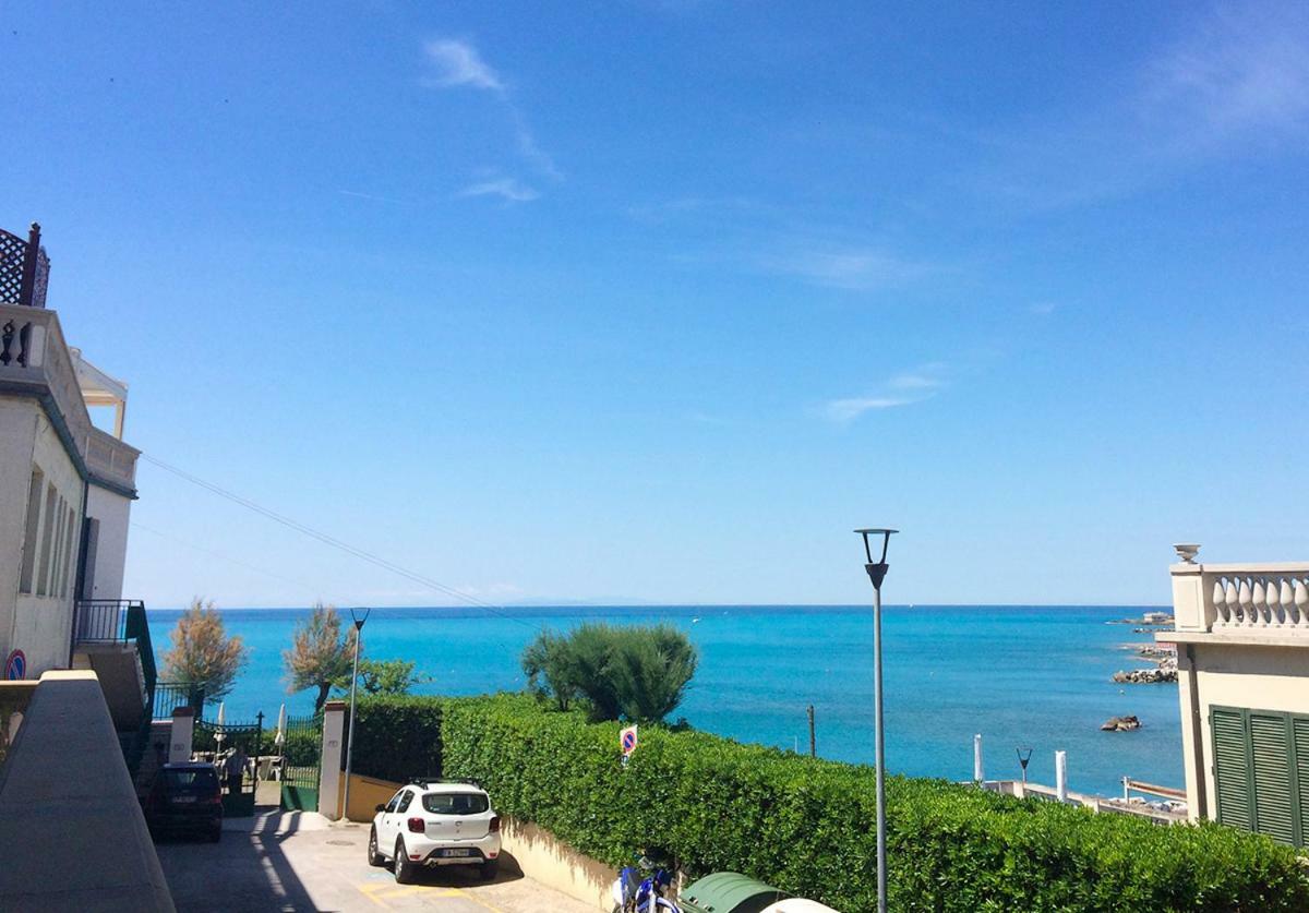 Appartamenti Fronte Mare 卡斯蒂利翁切洛 外观 照片